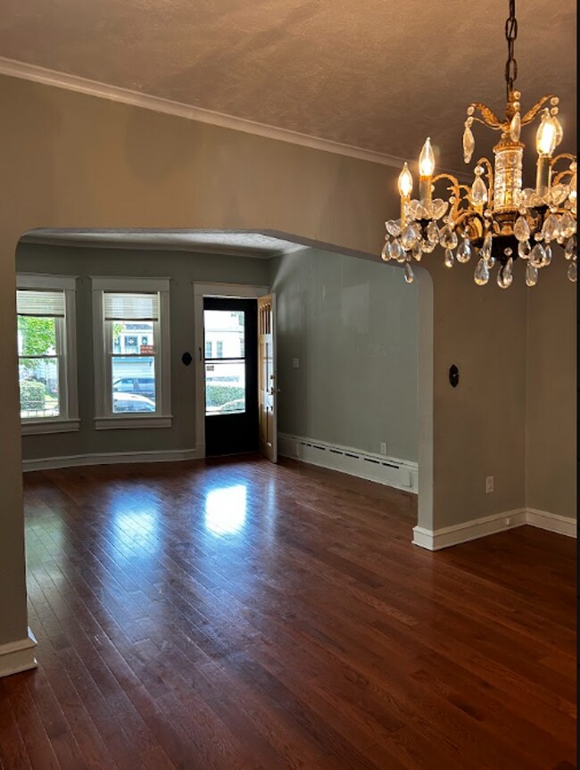 Building Photo - 805-807-807 N Irving Ave