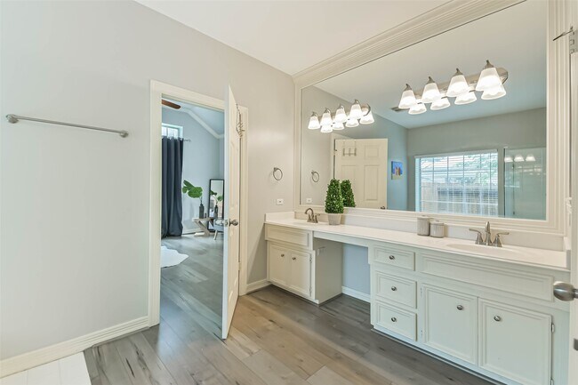 Building Photo - 13023 Dogwood Blossom Trail