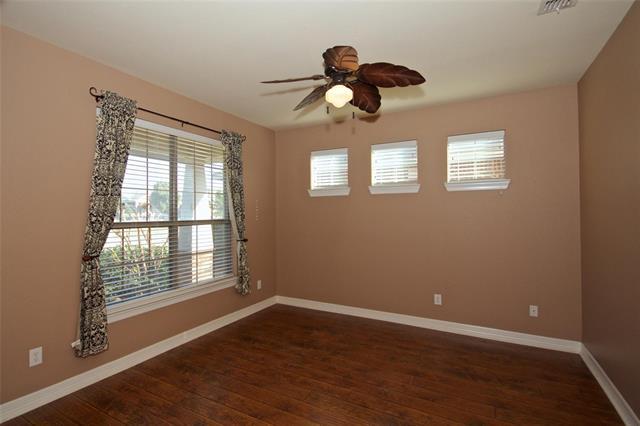 Building Photo - 1736 Kittyhawk Dr