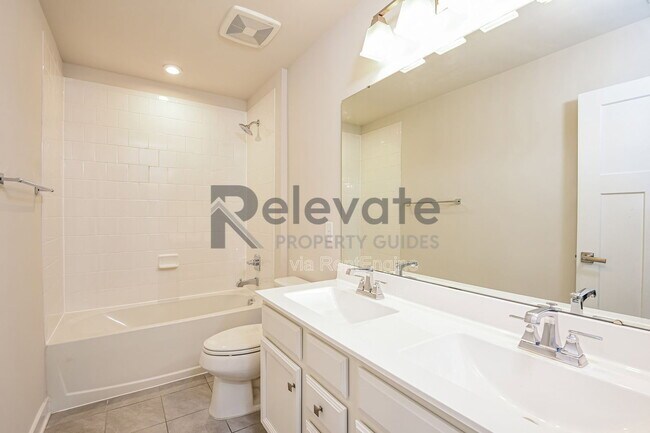 Building Photo - 12330 Smith Grove Ct