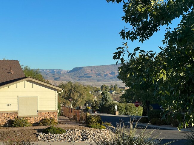 Building Photo - TOWNHOME - CLARKDALE - MOUNTAIN GATE