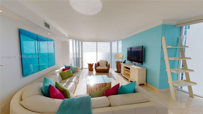 Building Photo - 17555 Collins Ave