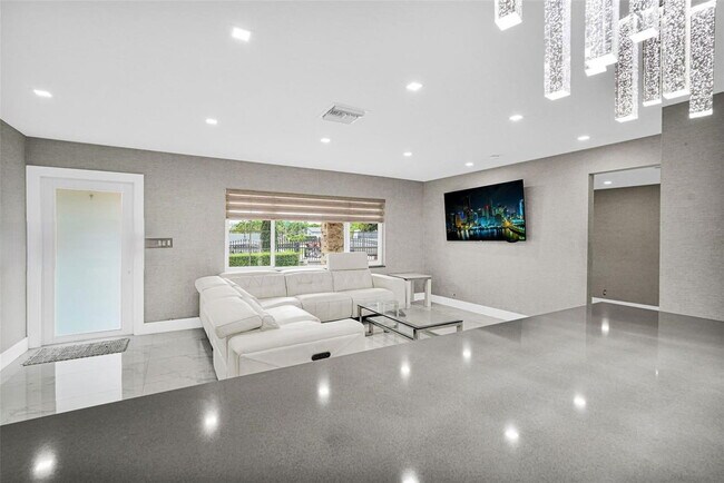 Building Photo - Southwest 133rd Court, Miami, FL 33175 - 3 BR 2.5 BA single-family home