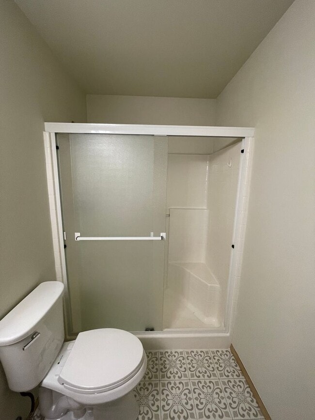 Building Photo - Fantastic DuPont Rambler with AC and Sprinkler System