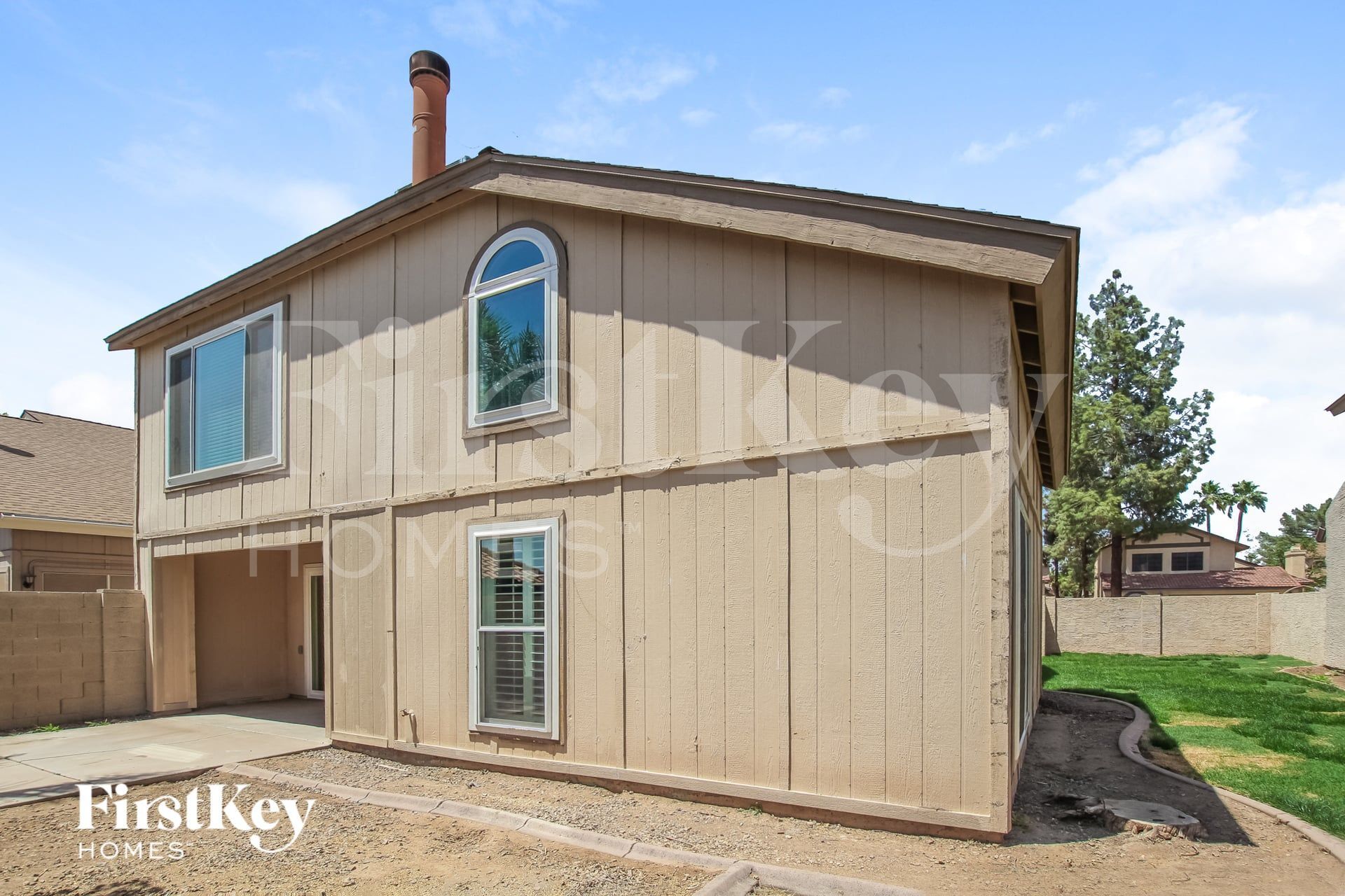 Building Photo - 521 E Wescott Dr