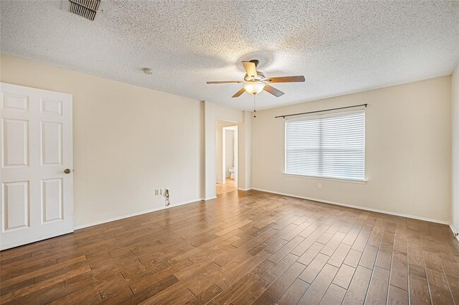 Building Photo - 4409 Bridlewood Dr