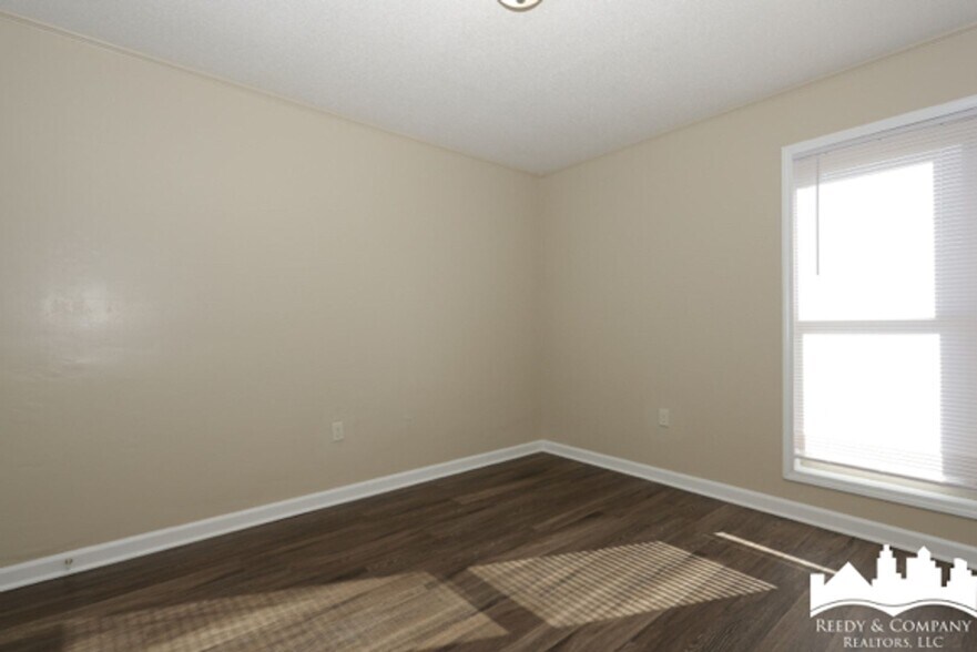 Building Photo - 6051 Port Harbor Dr