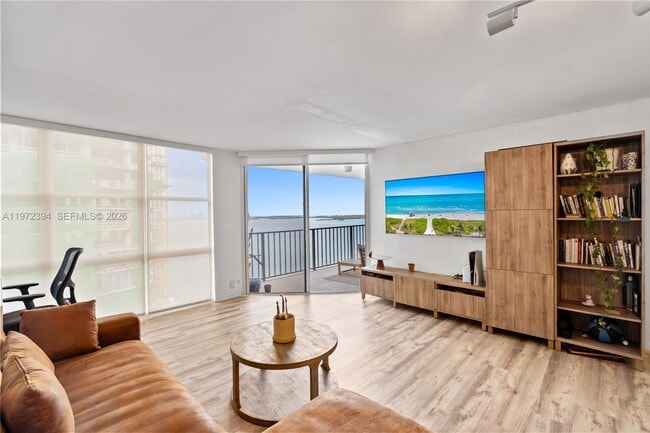 Building Photo - 1865 Brickell Ave