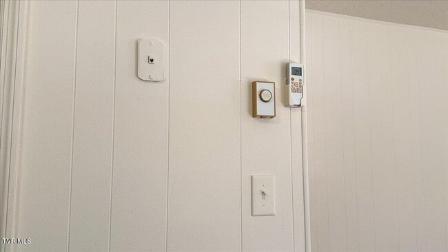 Building Photo - 241 Parker St