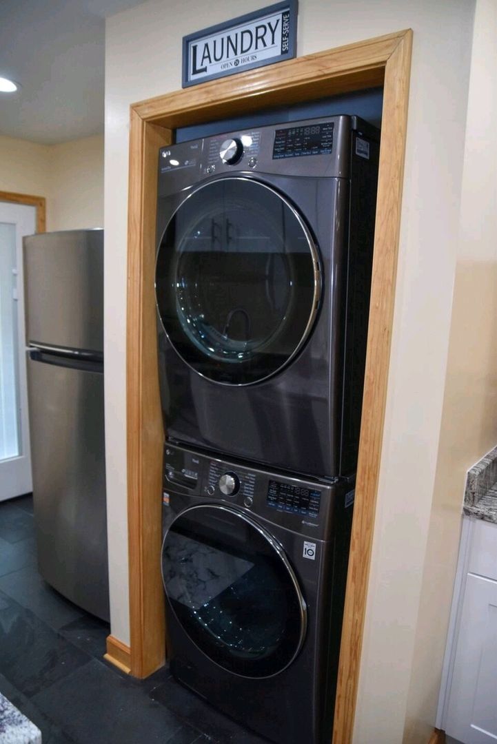 Building Photo - 1917 Taylor Ave