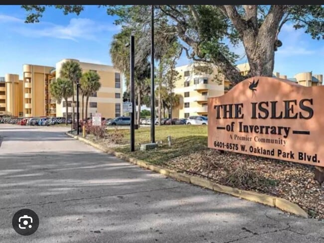 Building Photo - 6575 W Oakland Park Blvd