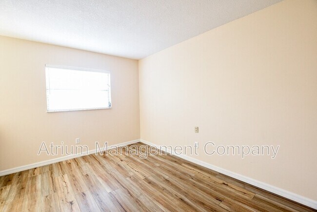 Building Photo - 1318 Kewannee Trail