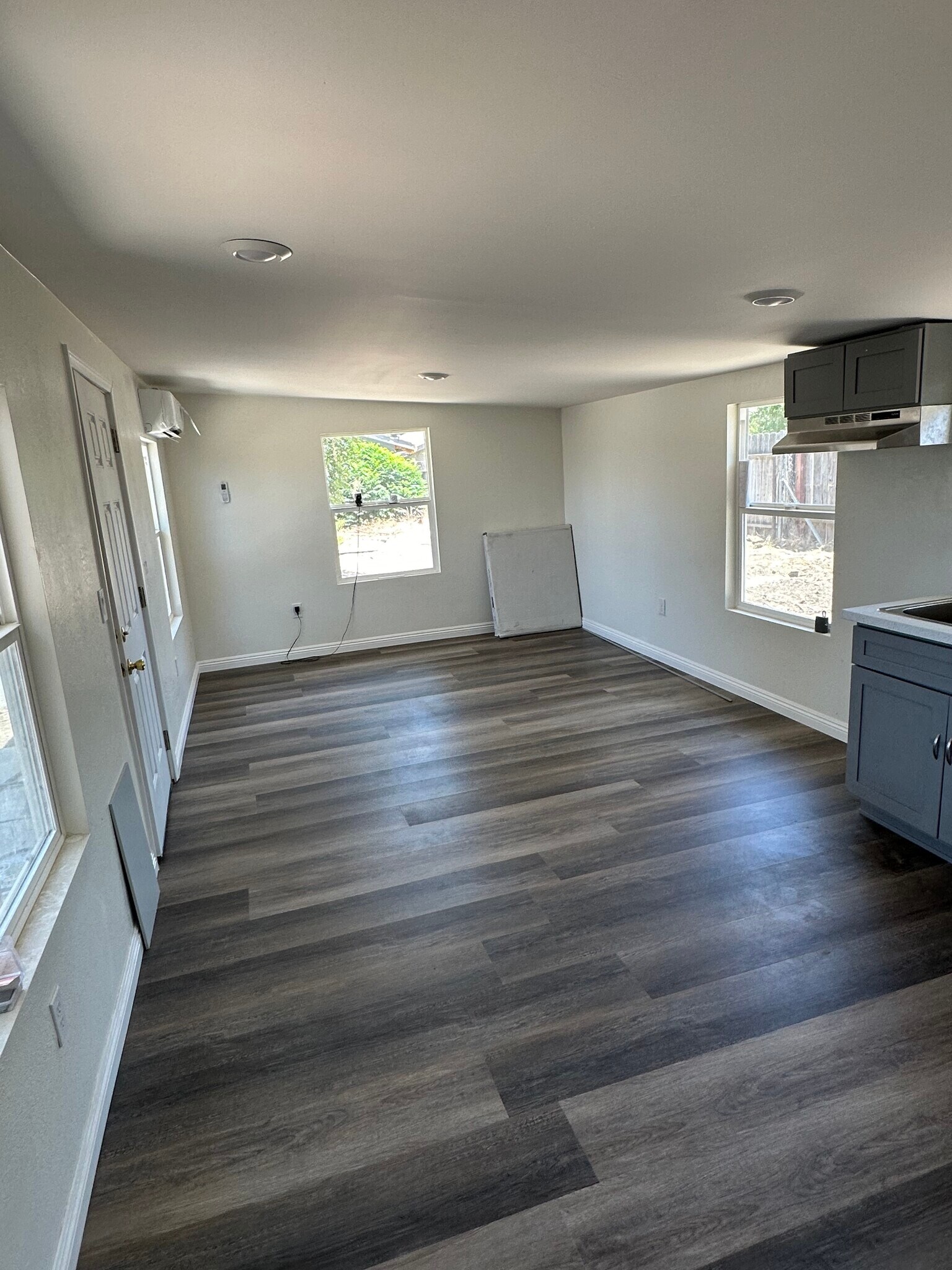 Building Photo - 509 Beardsley Ave