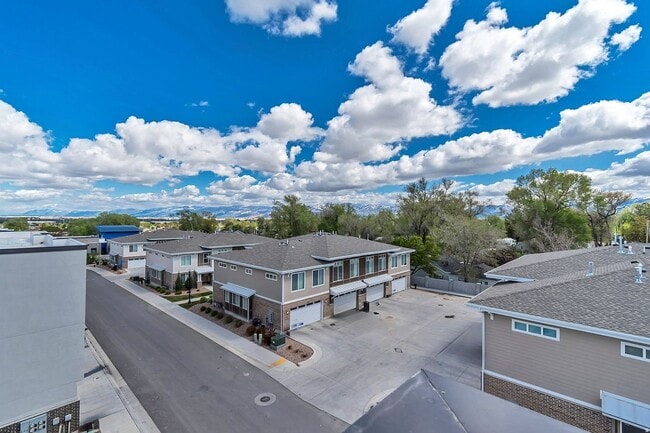 Building Photo - 5502 Victory Lap Ct