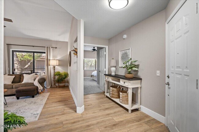 Building Photo - 15050 N Thompson Peak Pkwy