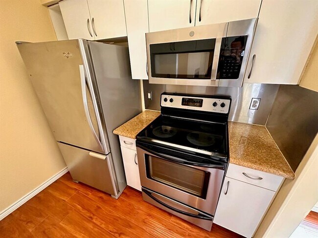 Building Photo - 2905 Swisher St