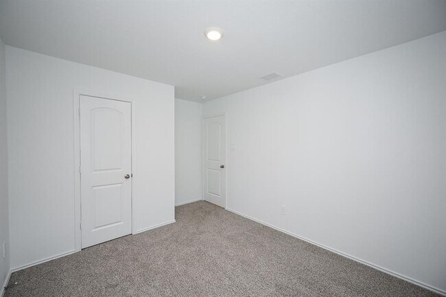 Building Photo - 1003 Ridgeland Ave