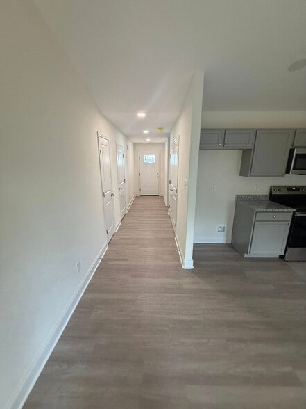 Building Photo - 7323 Woodpecker Way