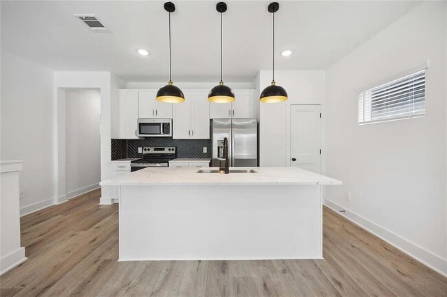 Primary Photo - 8021 Cora St
