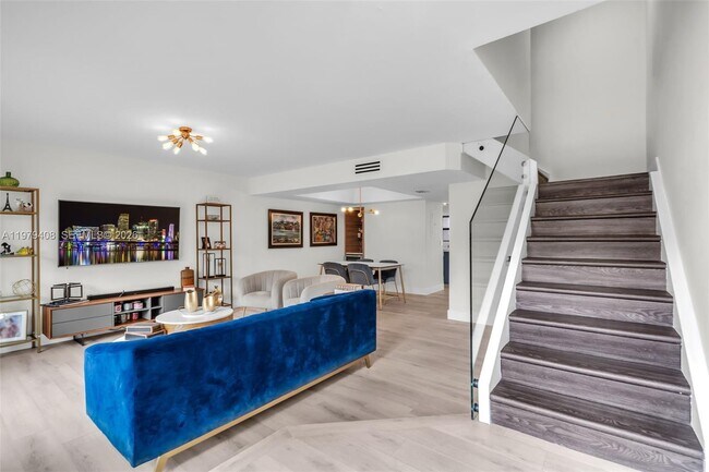 Building Photo - 1305 NW 122nd Terrace