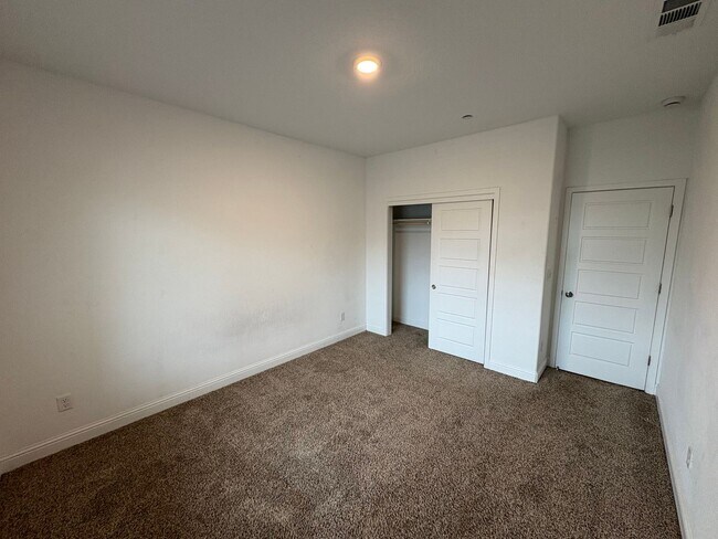 Building Photo - Lennar Built 2 story home coming soon!