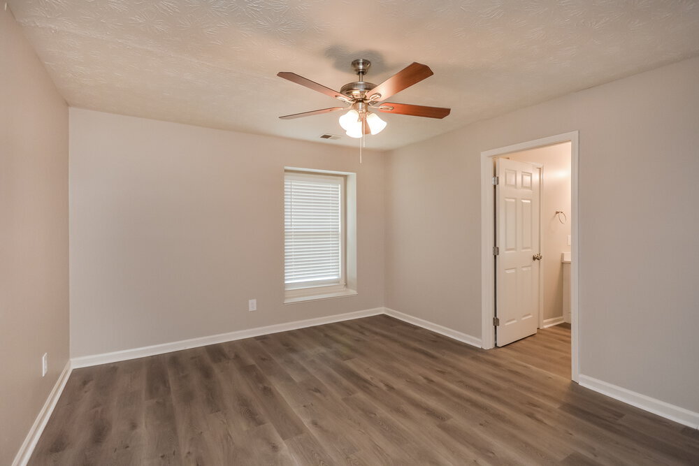 Building Photo - 9106 Tara Dr SW