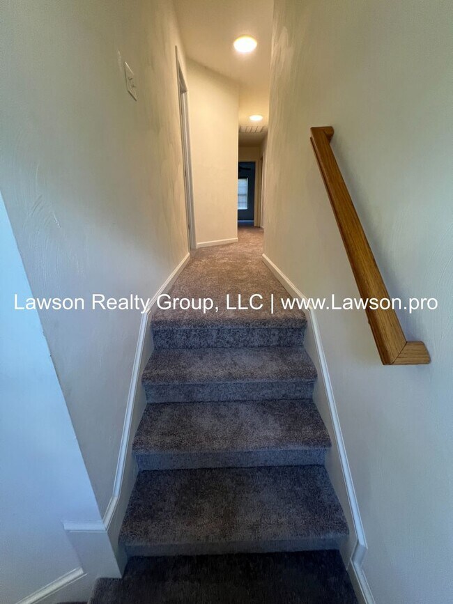 Building Photo - Beautiful Four Bedroom Home in "The Groves...