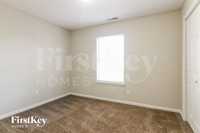 Building Photo - 11413 Kristen Cir