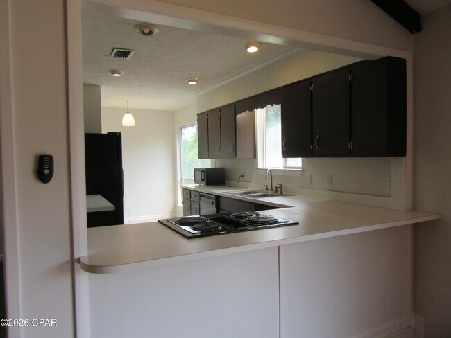 Building Photo - 8629 Deerpoint Dr