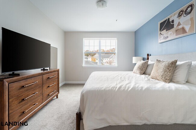 Building Photo - 100 Lexington St