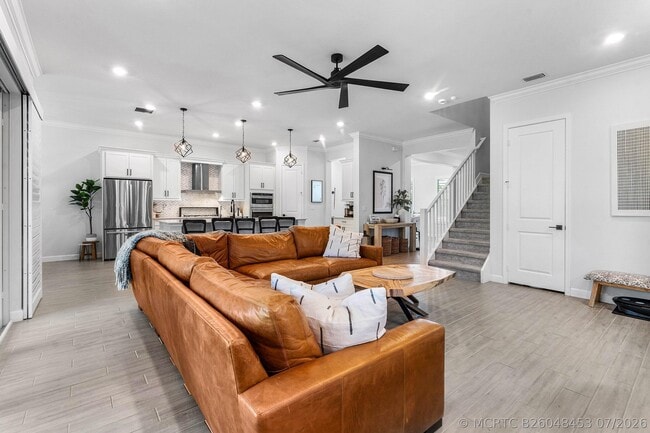 Building Photo - 981 Castaway Ct