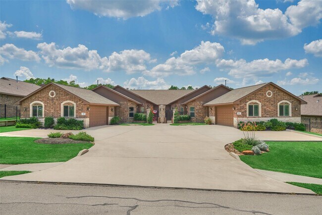 Primary Photo - 201 Bessie Price Owen Dr