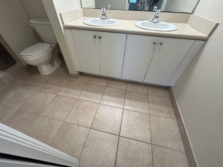 Building Photo - 2/2  Off Six Mile Cove Coming mid March