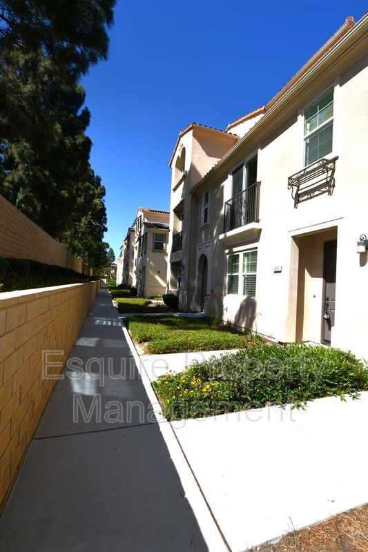 Building Photo - 433 Castiano St
