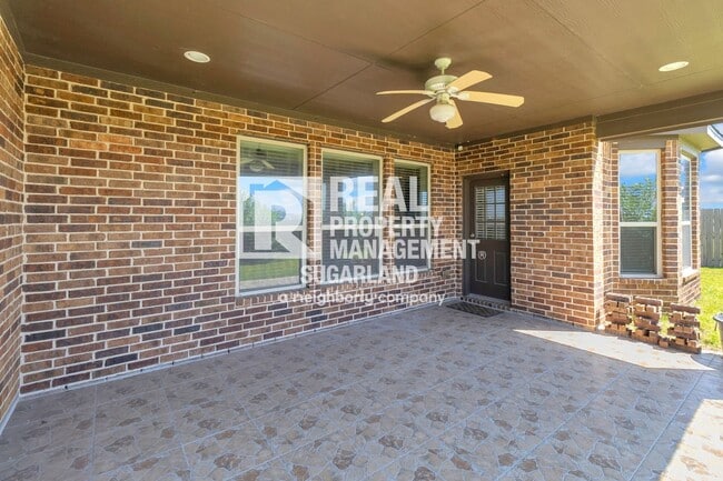 Building Photo - 18607 Pelham Grove Ln