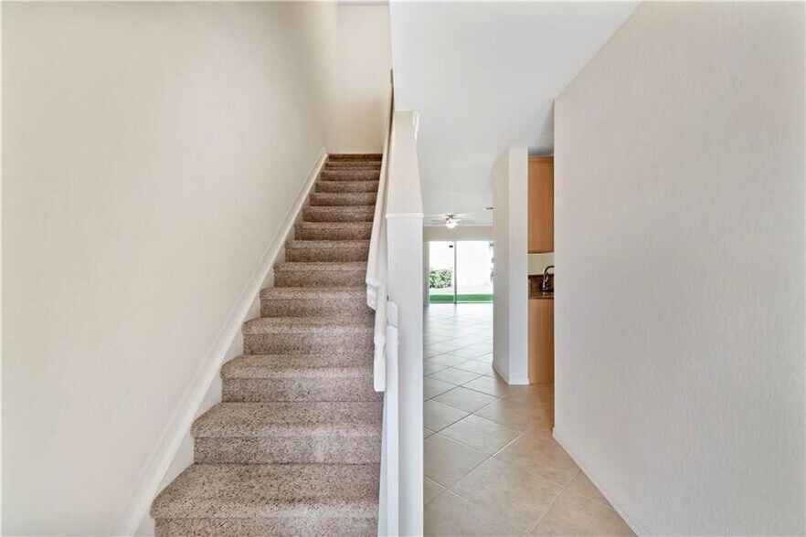 Building Photo - 5905 Abbey Rd