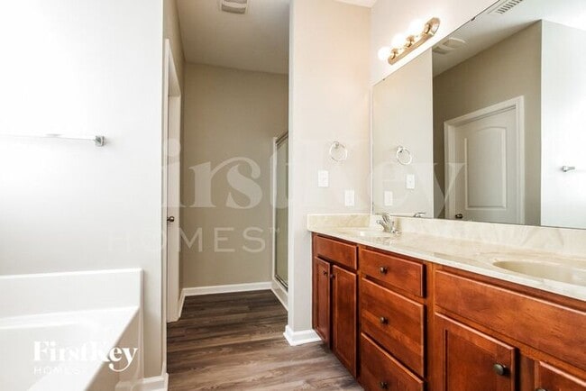 Building Photo - 14718 Brotherly Ln