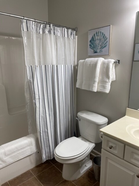 Upstairs Bathroom - 117 Windsor Hill Rd SW