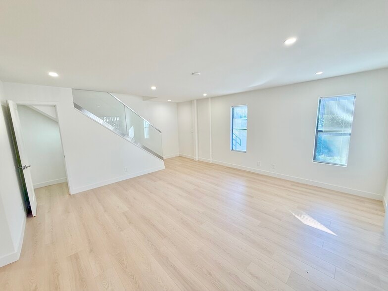 Building Photo - 1234 21st St