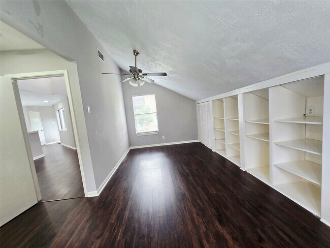 Building Photo - 3623 Shipman Ln