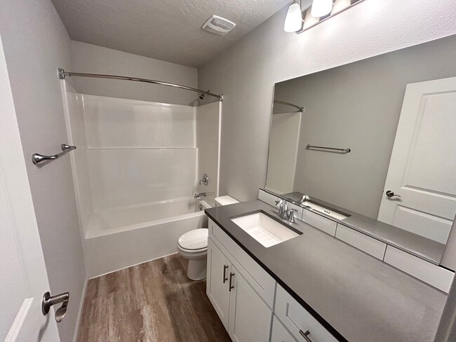 Building Photo - Stunning 3 Bed, 2 Bath Rancher in Spokane ...