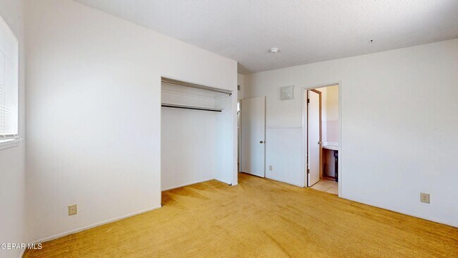 Building Photo - 4553 Skylark Way