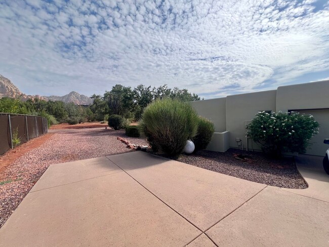 Building Photo - Unfurnished, 1-Year Long-Term Rental