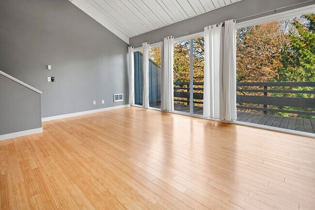 Building Photo - 4Touchstone