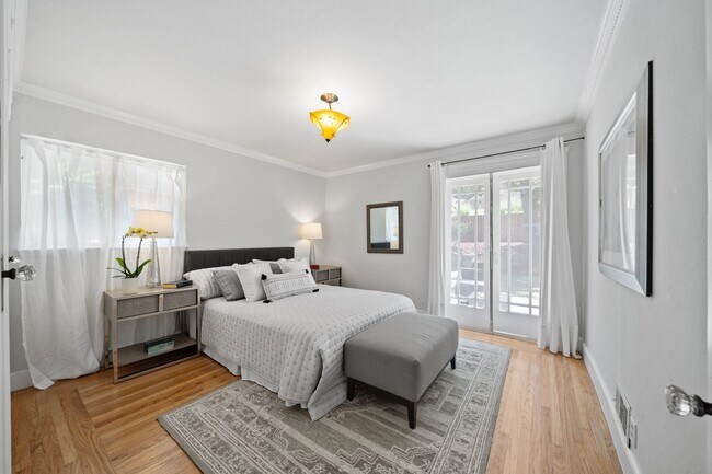 Building Photo - 35 Franciscan Way