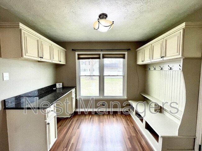 Building Photo - 4206 Buckhurst Dr