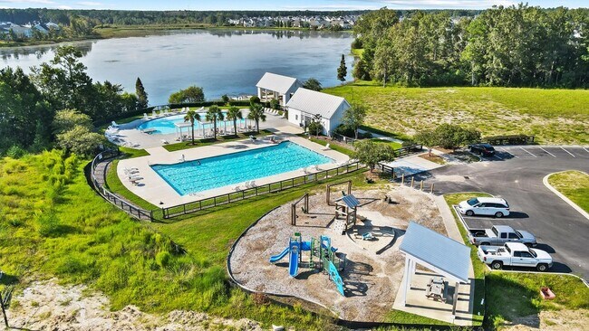 Building Photo - 609 Trotters Ln