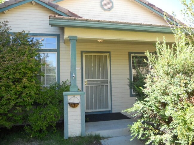 Building Photo - Four Br Single Story Home in NW Reno
