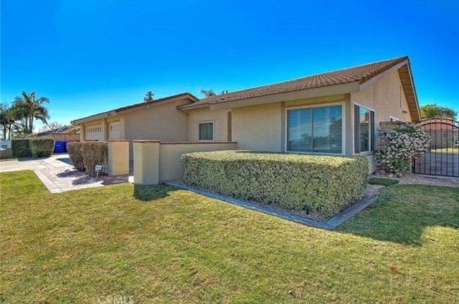 Building Photo - 4 Bedroom home located in Alta Loma