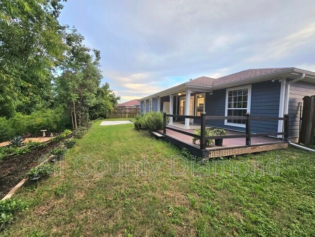 Building Photo - 603 Diamonte Cir